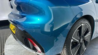 Peugeot E-308 54kWh Allure Hatchback 5dr Electric Auto (156 ps)