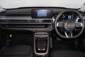 Jeep Avenger 54kWh e-Summit SUV 5dr Electric Auto (156 ps)