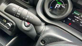 Toyota Yaris 1.5 VVT-h GR SPORT Hatchback 5dr Petrol Hybrid E-CVT Euro 6 (s/s