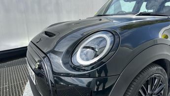 MINI Electric Hatch Cooper SE 32.6kWh Level 2 Hatchback 3dr Electric Auto (184 ps)