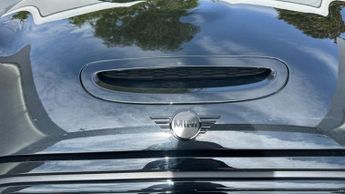 MINI Electric Hatch Cooper SE 32.6kWh Level 2 Hatchback 3dr Electric Auto (184 ps)