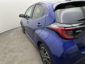 Toyota YARIS 1.5 Hybrid Design 5dr CVT