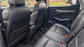 MG MG ZS 44.5kWh Exclusive SUV 5dr Electric Auto (143 ps)**With incredibl