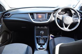 Vauxhall Grandland X 1.2 Turbo SE Premium SUV 5dr Petrol Auto Euro 6 (s/s) (130 ps)