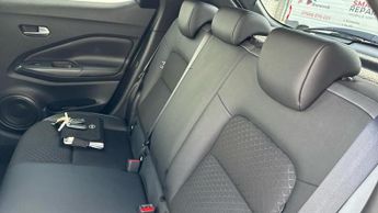 Nissan Juke 1.0 DIG-T N-Connecta SUV 5dr Petrol DCT Auto Euro 6 (s/s) (114 p