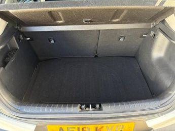 Kia Stonic 1.0 T-GDi 3
