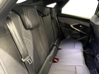 Peugeot 3008 1.2 Hybrid 136 GT 5dr e-DSC6