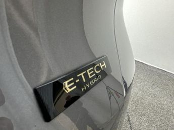 Renault CAPTUR 1.6 E-Tech full hybrid 145 techno 5dr Auto