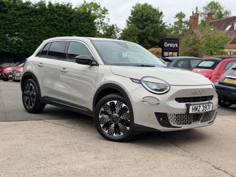 Fiat 600 1.2 MHEV La Prima SUV 5dr Petrol Hybrid e-DCT Euro 6 (s/s) (136 
