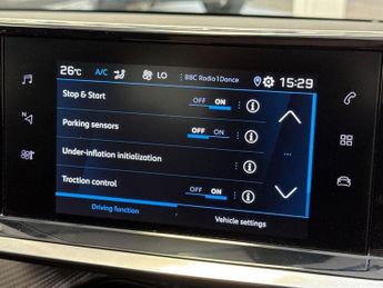 Peugeot 208 1.2 PureTech 100 Active Premium + 5dr EAT8