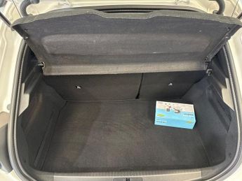 Peugeot 208 1.2 PureTech 100 Active Premium + 5dr EAT8