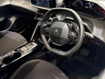 Peugeot 208 1.2 PureTech 100 Active Premium + 5dr EAT8