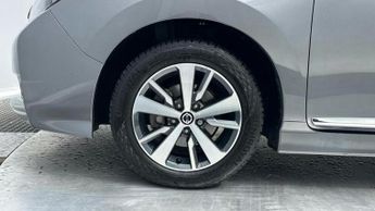 Nissan Leaf 40kWh Acenta Hatchback 5dr Electric Auto (150 ps)