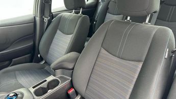 Nissan Leaf 40kWh Acenta Hatchback 5dr Electric Auto (150 ps)