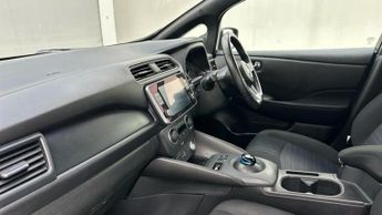 Nissan Leaf 40kWh Acenta Hatchback 5dr Electric Auto (150 ps)