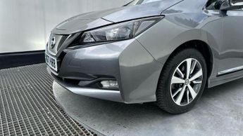 Nissan Leaf 40kWh Acenta Hatchback 5dr Electric Auto (150 ps)