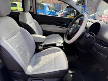 Fiat 500e 42kWh La Prima Auto 3dr