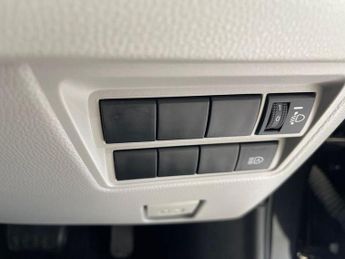 Toyota YARIS 1.5 Hybrid Excel 5dr CVT