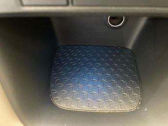 Toyota YARIS 1.5 Hybrid Excel 5dr CVT