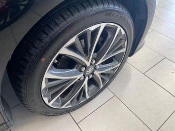 Toyota YARIS 1.5 Hybrid Excel 5dr CVT