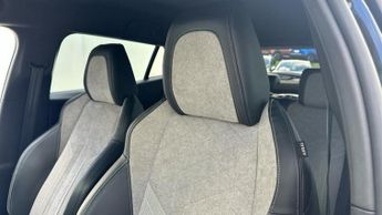 Peugeot E-2008 50kWh GT Premium SUV 5dr Electric Auto (136 ps)