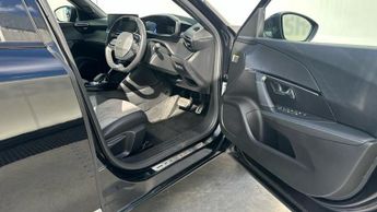 Peugeot E-2008 50kWh GT Premium SUV 5dr Electric Auto (136 ps)