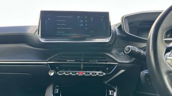 Peugeot E-2008 50kWh GT Premium SUV 5dr Electric Auto (136 ps)