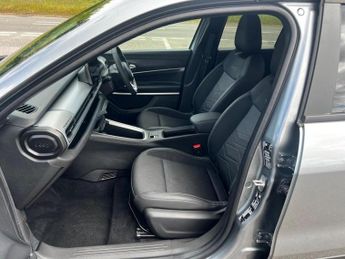 Jeep Avenger 54kWh e-Summit Auto 5dr