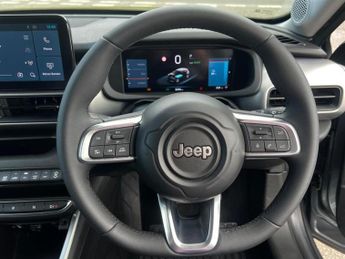 Jeep Avenger 54kWh e-Summit Auto 5dr