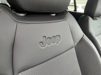 Jeep Avenger 54kWh e-Summit Auto 5dr
