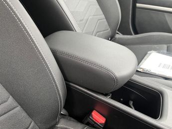 Jeep Avenger 54kWh e-Summit Auto 5dr