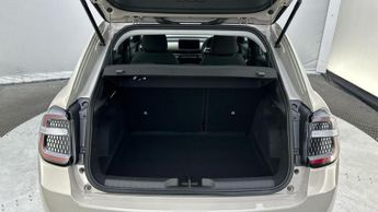 Fiat 600 1.2 MHEV SUV 5dr Petrol Hybrid e-DCT Euro 6 (s/s) (100 ps)