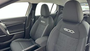 Fiat 600 1.2 MHEV SUV 5dr Petrol Hybrid e-DCT Euro 6 (s/s) (100 ps)