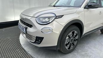 Fiat 600 1.2 MHEV SUV 5dr Petrol Hybrid e-DCT Euro 6 (s/s) (100 ps)