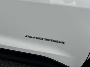 Jeep Avenger 54kWh e-Summit Auto 5dr