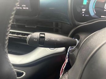 Fiat 500e 42kWh Icon Auto 3dr