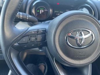Toyota Yaris 1.5 Hybrid Excel 5dr CVT
