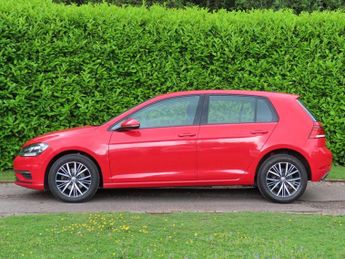 Volkswagen Golf 1.0 TSI BlueMotion Tech SE Hatchback 5dr Petrol DSG Euro 6 (s/s)