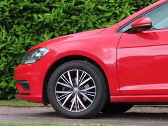 Volkswagen Golf 1.0 TSI BlueMotion Tech SE Hatchback 5dr Petrol DSG Euro 6 (s/s)