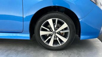 Nissan Leaf 40kWh Acenta Hatchback 5dr Electric Auto (150 ps)