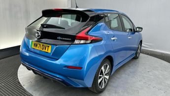 Nissan Leaf 40kWh Acenta Hatchback 5dr Electric Auto (150 ps)