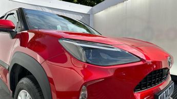 Toyota Yaris Cross 1.5 VVT-h Icon SUV 5dr Petrol Hybrid E-CVT Euro 6 (s/s) (116 ps)
