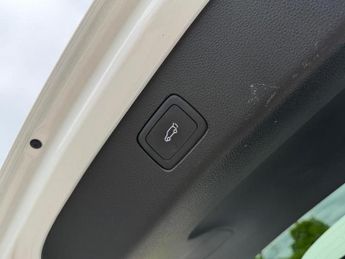 MG MG HS 1.5 T-GDI Exclusive DCT Euro 6 (s/s) 5dr