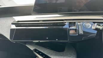 Peugeot E-3008 73kWh Allure SUV 5dr Electric Auto (210 ps)