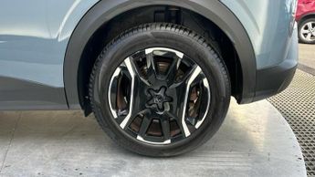 Peugeot E-3008 73kWh Allure SUV 5dr Electric Auto (210 ps)