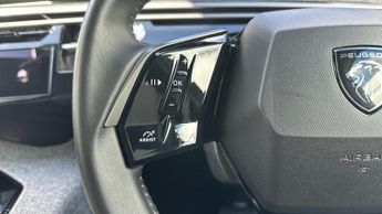 Peugeot E-3008 73kWh Allure SUV 5dr Electric Auto (210 ps)
