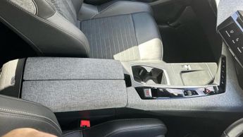 Peugeot E-3008 73kWh Allure SUV 5dr Electric Auto (210 ps)