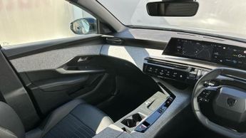 Peugeot E-3008 73kWh Allure SUV 5dr Electric Auto (210 ps)
