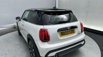 MINI Hatch 1.5 Cooper Exclusive Hatchback 3dr Petrol Steptronic Euro 6 (s/s