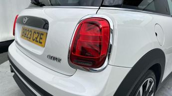 MINI Hatch 1.5 Cooper Exclusive Hatchback 3dr Petrol Steptronic Euro 6 (s/s